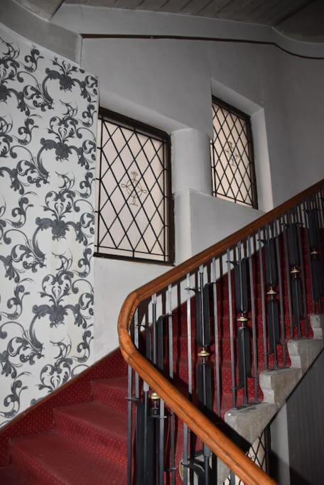 Apartment In Belgrade With Small Parking Space エクステリア 写真