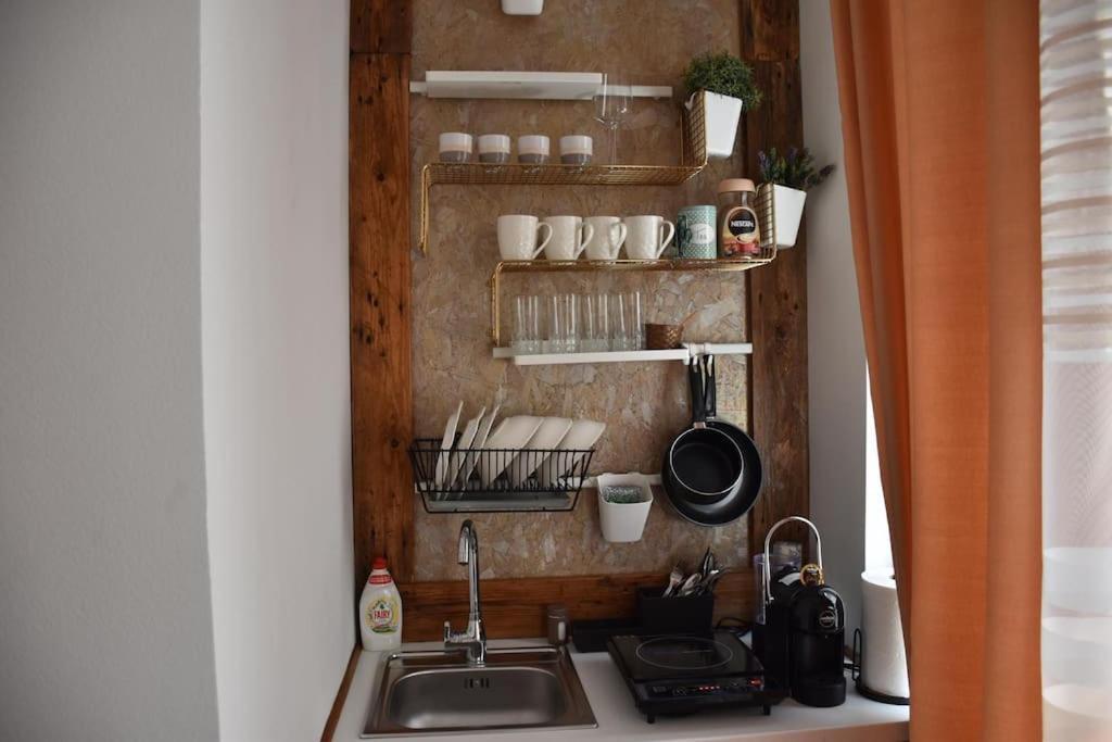 Apartment In Belgrade With Small Parking Space エクステリア 写真